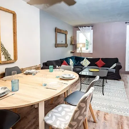 Duplex Cosy Et Contemporain Avec Parking Prive Amiens
