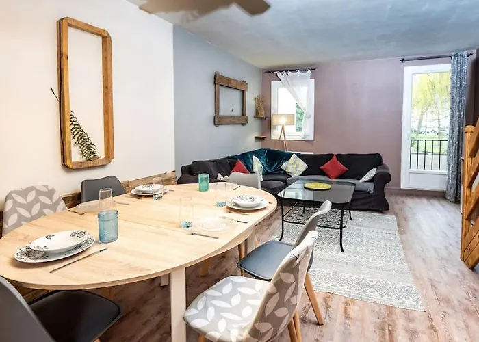 Duplex Cosy Et Contemporain Avec Parking Prive Amiens